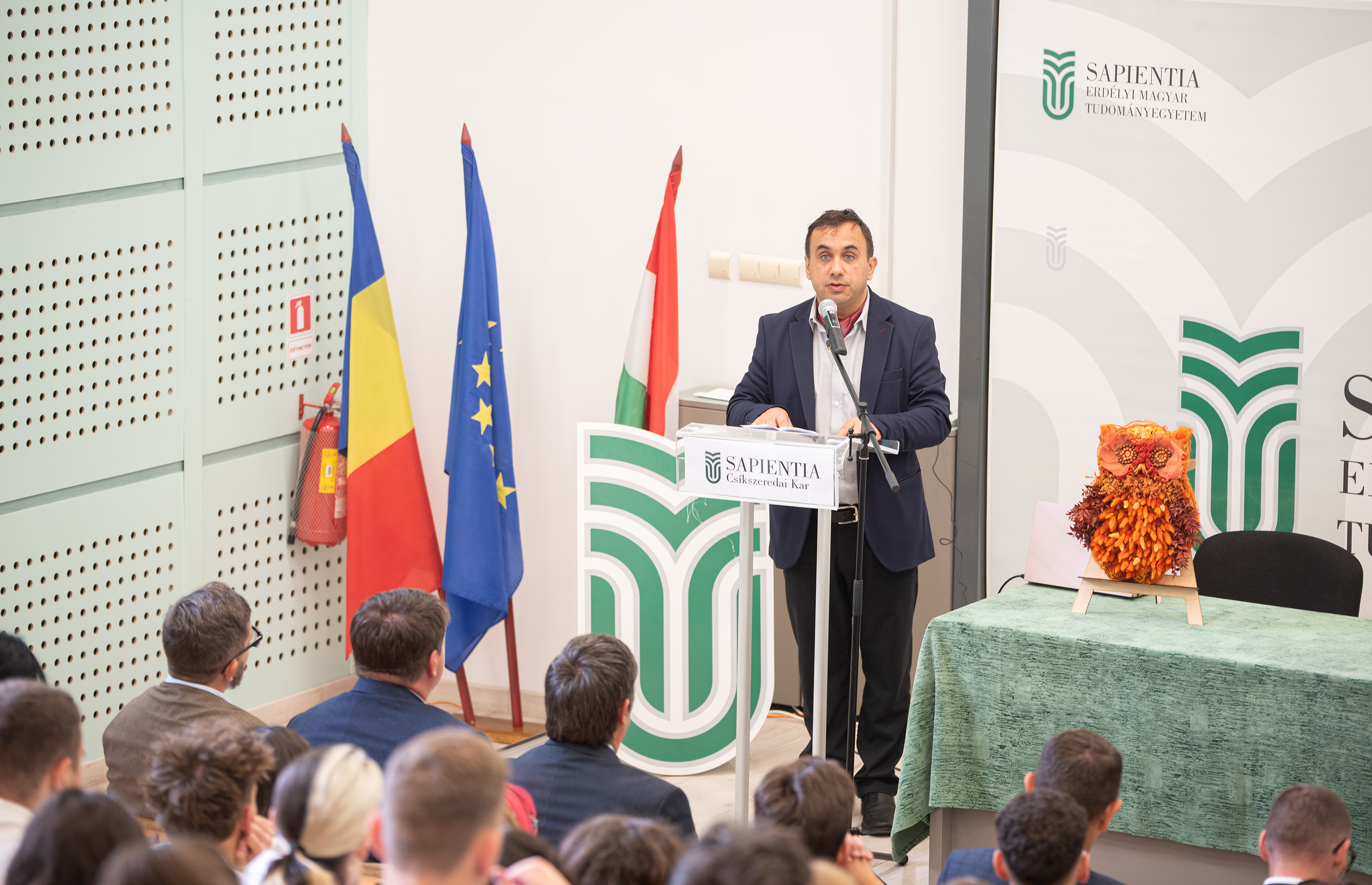 Küldetés: tudás, hit, közösség